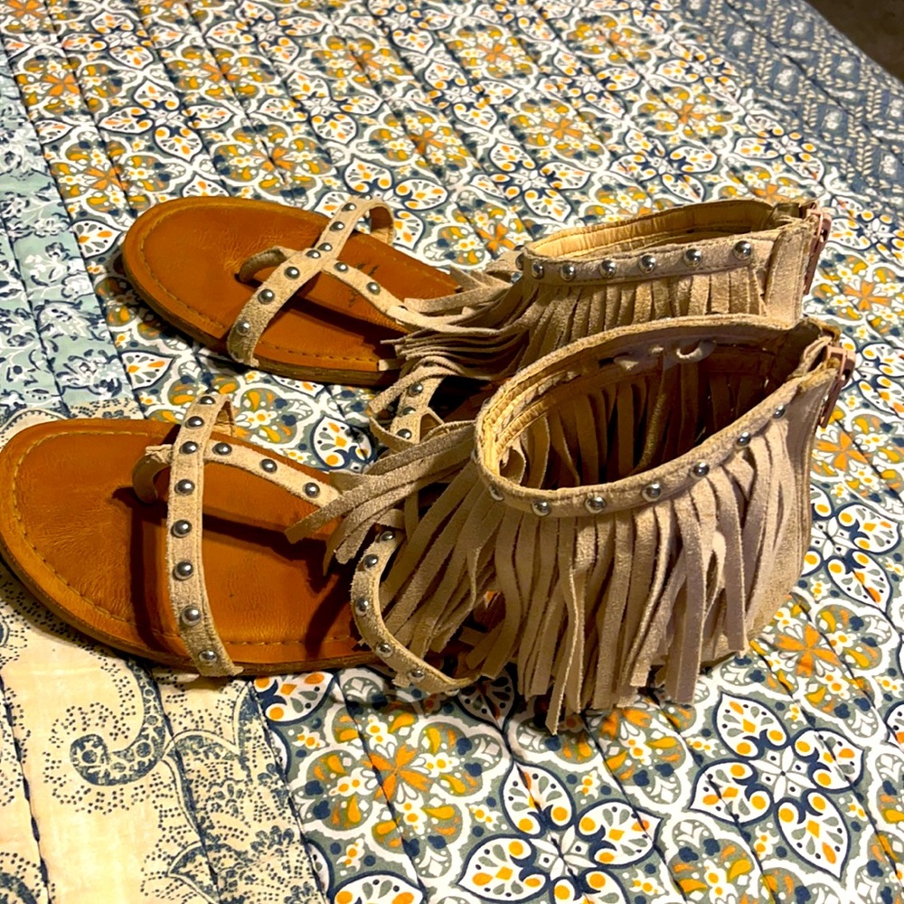 Fringe sandals! Super cute!